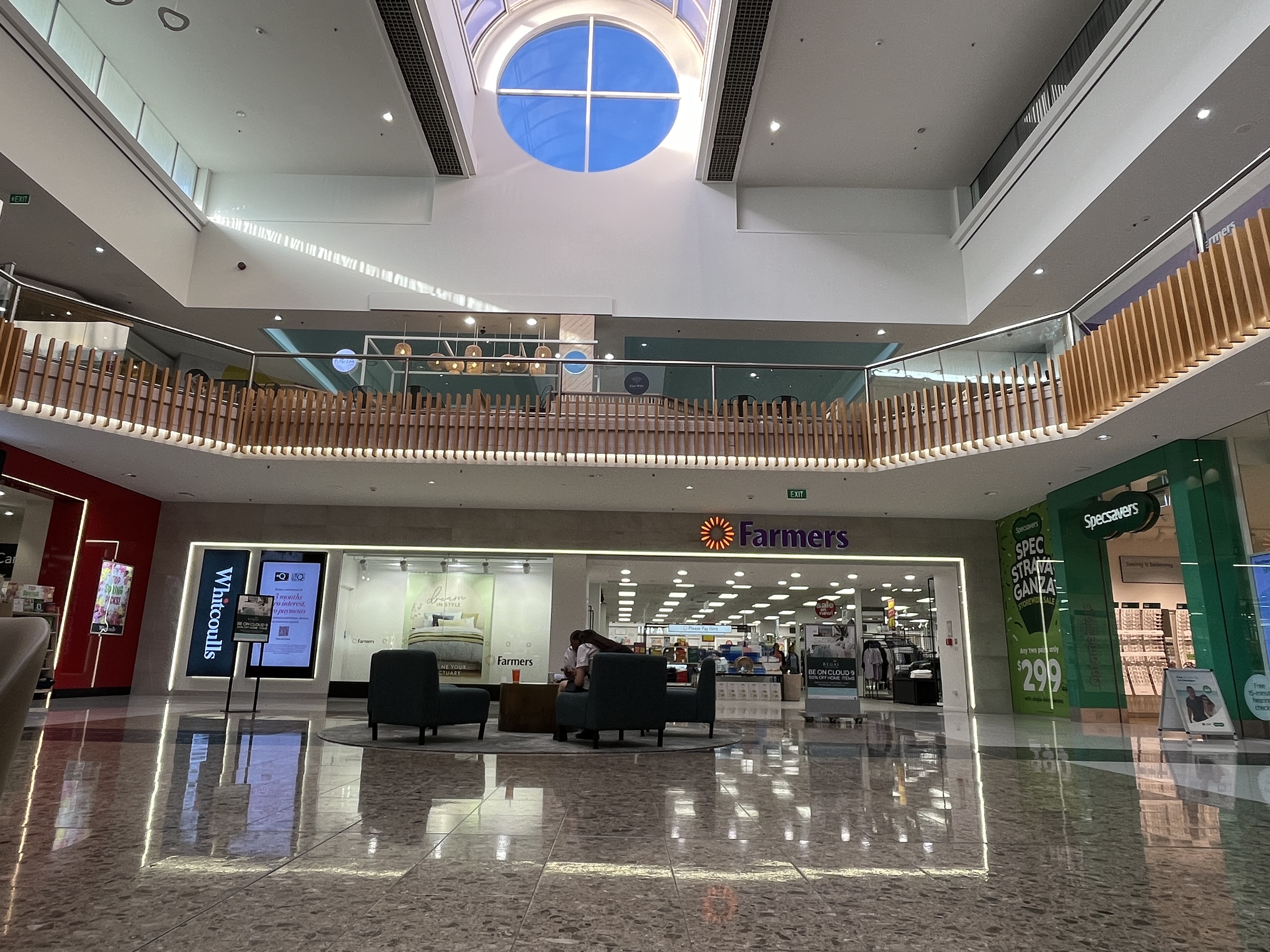 Whitcoulls & Framers Shore City Shopping Centre, Takapuna